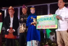 Festival Pantun Kelakar Betok Lahirkan Buku 1.343 Pantun Palembang