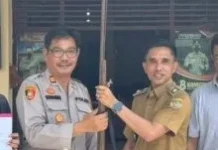 Warga Muara Lakitan Musi Rawas Serahkan Senpi Jenis Rakitan Kecepek