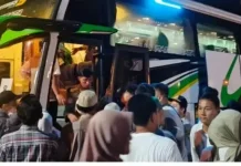 Tangis Bahagia Sambut Kepulangan 303 Jemaah Haji Muara Enim