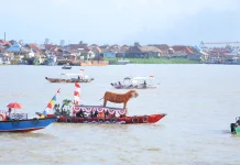 Parade Ketek Hias Semarakkan Budaya Sungai Musi