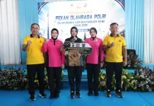 Kapolda Sumsel Serahkan Rumah dan SHM untuk Personel