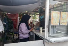Susu Bontet Bertahan di Tengah Tren Minuman Kekinian