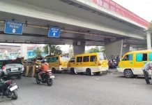 Penumpang Menurun, Angkot Pasar 16 Ilir Tetap Layani Warga