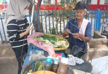 Getuk dan Lupis Rp1.000 Masih Bertahan di Tengah Tren Jajanan Modern