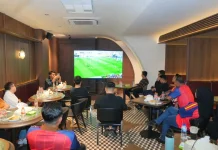 Polda Sumsel Nobar Final Piala Dunia, Bagikan Sembako untuk Ojol
