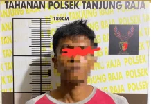 Melintas di Depan Polsek Tanjung Raja, Pria Pembawa Sajam Diamankan Polisi