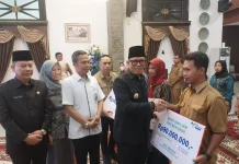 BPJS Ketenaga Kerjaan Serahkan Bantuan untuk 16 Ahli Waris