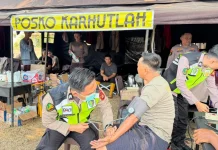 Sidokkes Polres Ogan Ilir Periksa Kesehatan Personel BKO Penanganan Karhutla