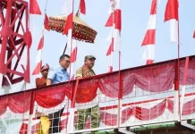 TNI Bangun Jembatan Gantung Garuda di OKU