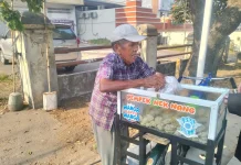 Usia 75 Tahun, Hasan Basri Tetap Mengayuh Sepeda Jual Pempek
