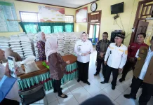 Wabup Banyuasin Pastikan Penyaluran Beras Bantuan Tepat Sasaran