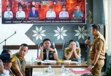 Tinjau Posko Karhutla Kertapati, Herman Deru Minta Mitigasi Diperkuat