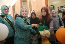 Cegah Stunting, TP PKK Palembang Bagikan 340 Paket PMT