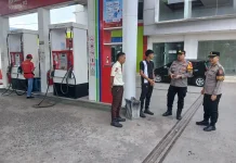 Antisipasi Macet, Polisi Patroli Sejumlah SPBU di Baturaja