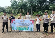 Dukung Ketahanan Pangan, Polsek Rambang Niru Tanam Jagung