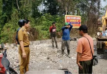 Camat Talang Kelapa Pastikan Penataan Sampah Zona B Optimal