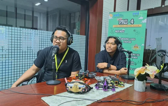 Pempek Terbang Kenalkan Wisata Sumsel Dengan Drone FPV