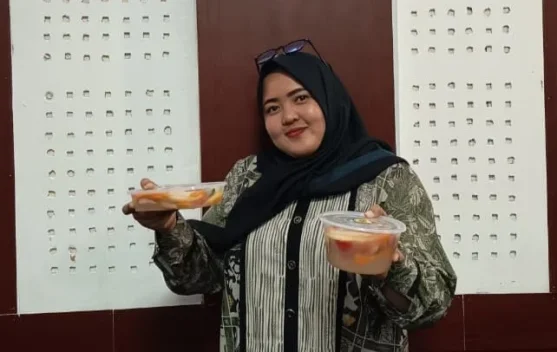 Tips Memilih Buah ala Pemilik Usaha Asinan Kiamboy by Derasa