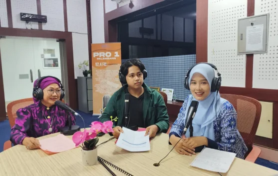 Mencintai Pancasila dan Sastra Melalui Karya Puisi