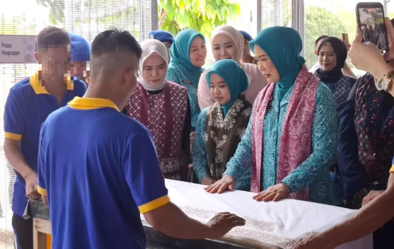 Karya Warga Binaan Lapas Banyuasin Dapat Apresiasi Dekranasda