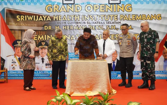 Grand Opening SHI, Herman Deru Dorong Nakes Sumsel Berdaya Saing Global