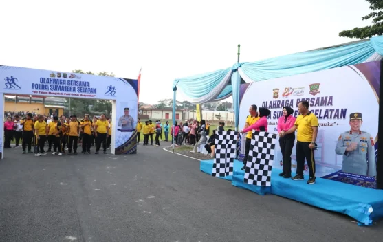 Hari Bhayangkara, Polda Sumsel Gelar Jalan Sehat dan Senam