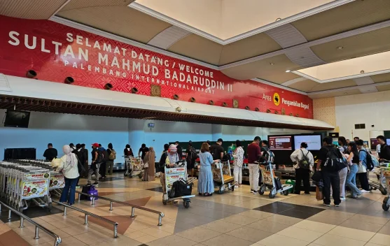 Tumbuh Positif, Pergerakan Pesawat dan Penumpang di Bandara SMB II Meningkat