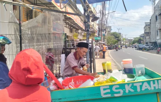 Bertahan 25 Tahun, Mang Hasan Ungkap Rahasia Jaga Rasa Kembang Tahu