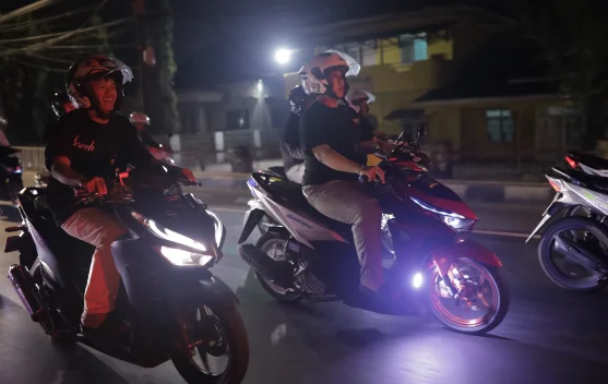 Astra Motor Sumsel Gelar Night Ride Sekaligus Kenalkan Vario Evo 160