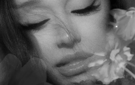Ariana Grande Tumpahkan Amarah lewat Album Baru "Petal"