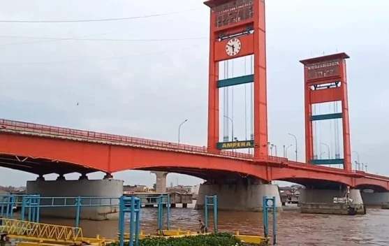 Mengurai Sejarah Ampera: Dulu Bung Karno, Kini Ikon Palembang