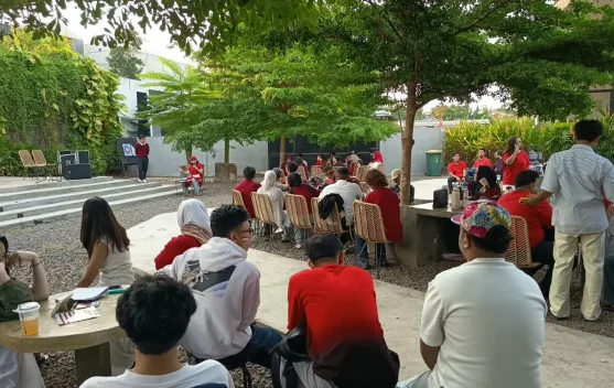Kompetisi Komunitas English Gang Palembang Semarakkan HUT ke-81 RI