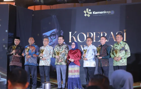 Koperasi Awards 2026, Wali Kota Palembang Ratu Dewa Raih Bakti Koperasi