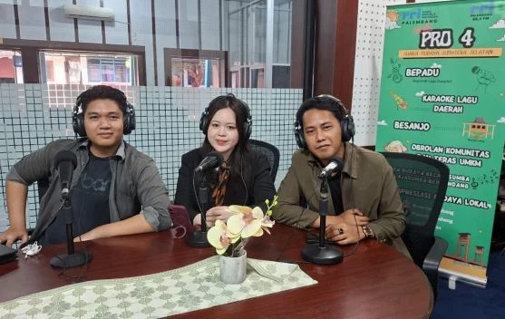 Memilih Kreativitas Menulis dengan Pemikiran Sendiri