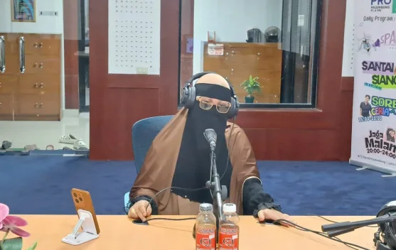 Pemilik Madu Ruqyah Bagikan Tips Sederhana Kenali Madu Asli