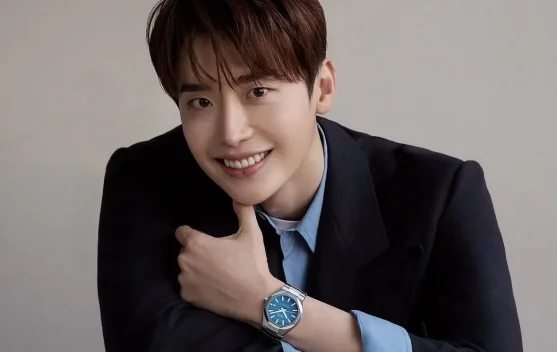Lee Jong Suk Mundur dari Drama “Iseop’s Romance”