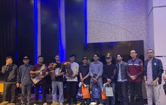 Barista Muda Palembang Unjuk Kreativitas Lewat Latte Art Competition