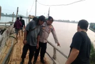 Hilang di Sungai Teluk Betung, Warga Asal Bandung Diduga Diterkam Buaya