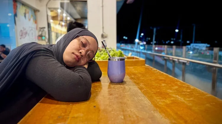 Sering Nongkrong, Perhatikan Waktu Tidur