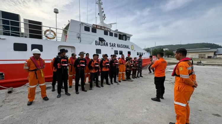 Kapal KLM Nur Ainun Balqis Tenggelam, Tim SAR Cari Dua Korban Hilang