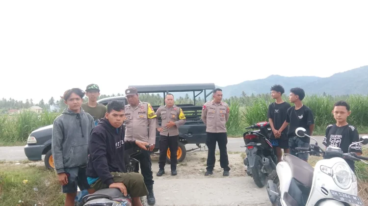 Patroli Senja Polsubsektor Mepanga Pastikan Wilayah Kotaraya Tetap Kondusif