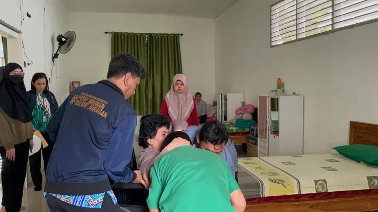 PMI Asal Poso Dipulangkan dari Arab Saudi karena Sakit