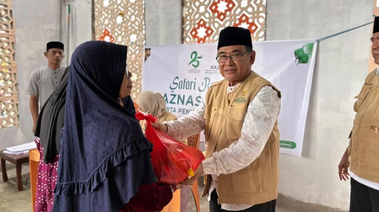 BAZNAS Sulteng Salurkan 250 Paket Sembako di Desa Bomba