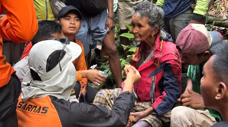 Tim SAR Temukan Lansia Hilang di Perkebunan Sigi Kondisi Selamat