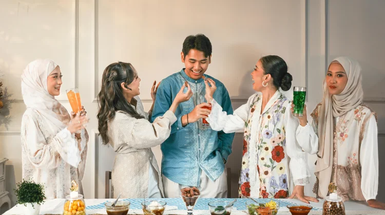 Tips Memilih Outfit untuk Buka Puasa Bersama