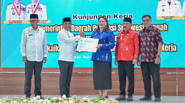 Anwar Hafid Komitmen Tekan Kemiskinan Donggala, Awali dari Transformasi RTLH