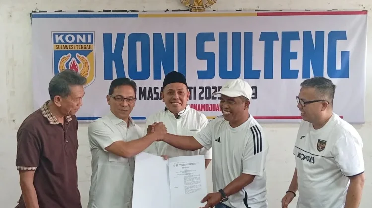 Penyerahan SK Pengurus KONI Kota Palu Akhiri Polemik