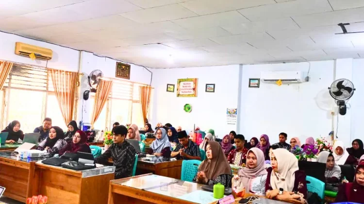 Kabid Penmad Kemenag Sulteng Dorong Implementasi KBC di MTsN 1 Banggai