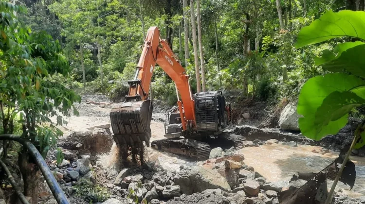 Dinas Pekerjaan Umum Kota Palu Bangun Jembatan Darurat di Dusun Wana Pascabanjir
