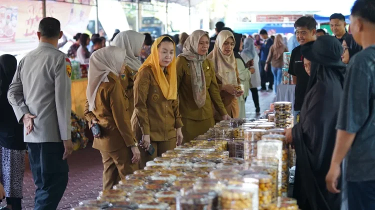 Pemkot Palu Bersama Polresta Palu Gelar Pasar Murah